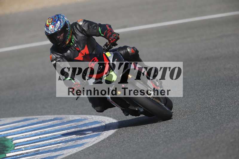 /Archiv-2024/02 29.01.-02.02.2024 Moto Center Thun Jerez/Gruppe gruen-green/63